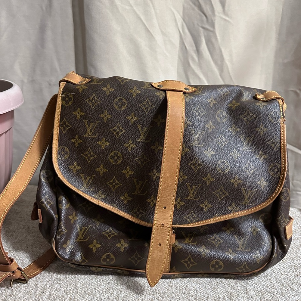 Louis Vuitton Brown Monogram Crossbody Bag - Picture 5 of 11